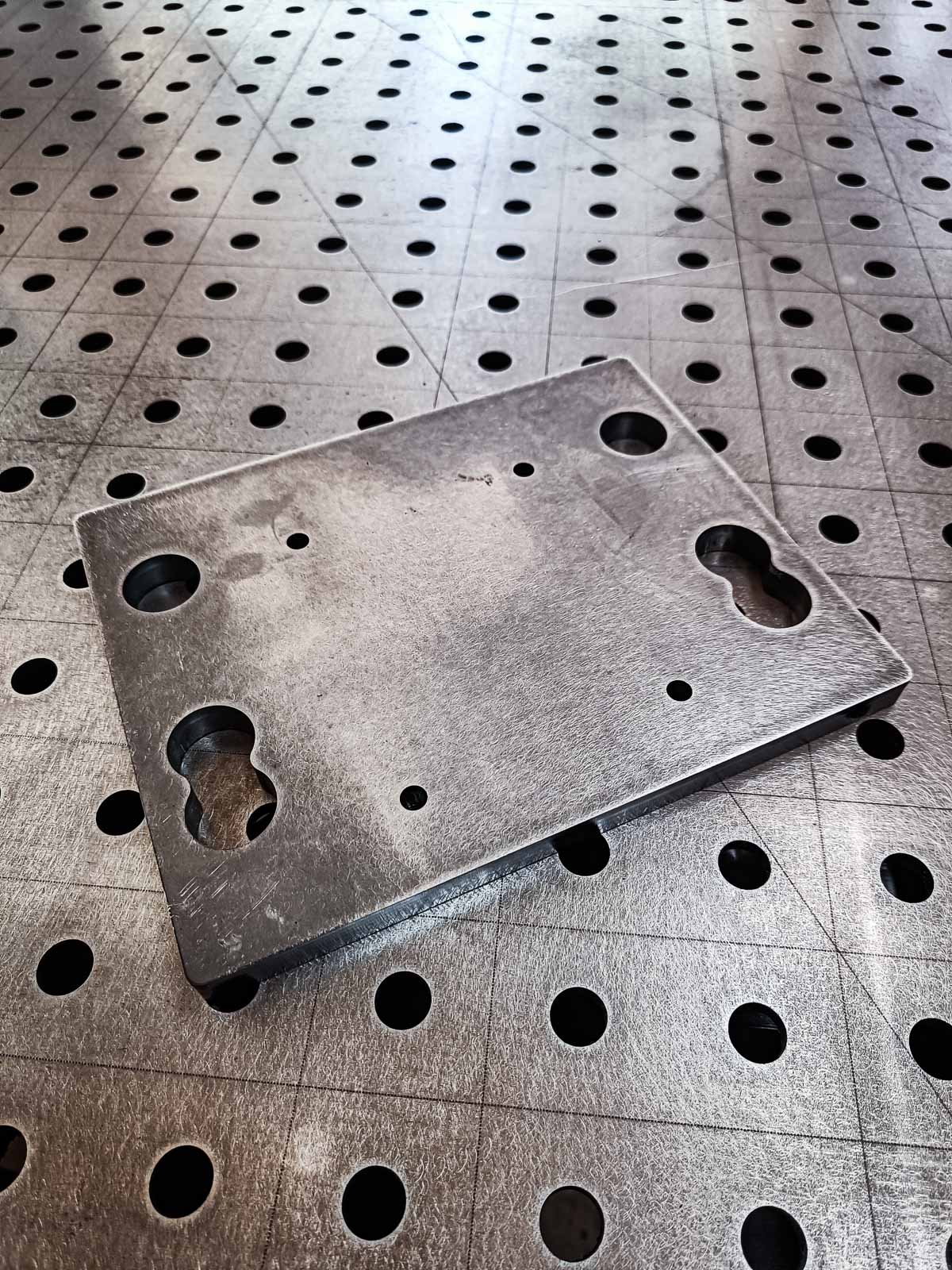 Adapter Plate D28 - Font Heuer Vices