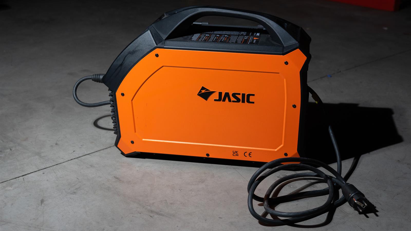 JASIC MIG Welding Machine MIG200 PFC N2S62